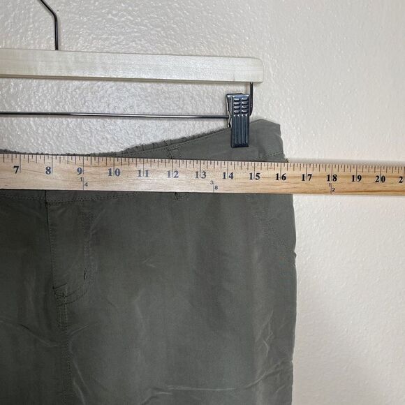 Guess Pants Women's Medium Olive Green Cargo Pockets Casual - Picture 3 of 16